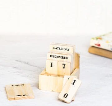 9639933-CalendarM3_360x